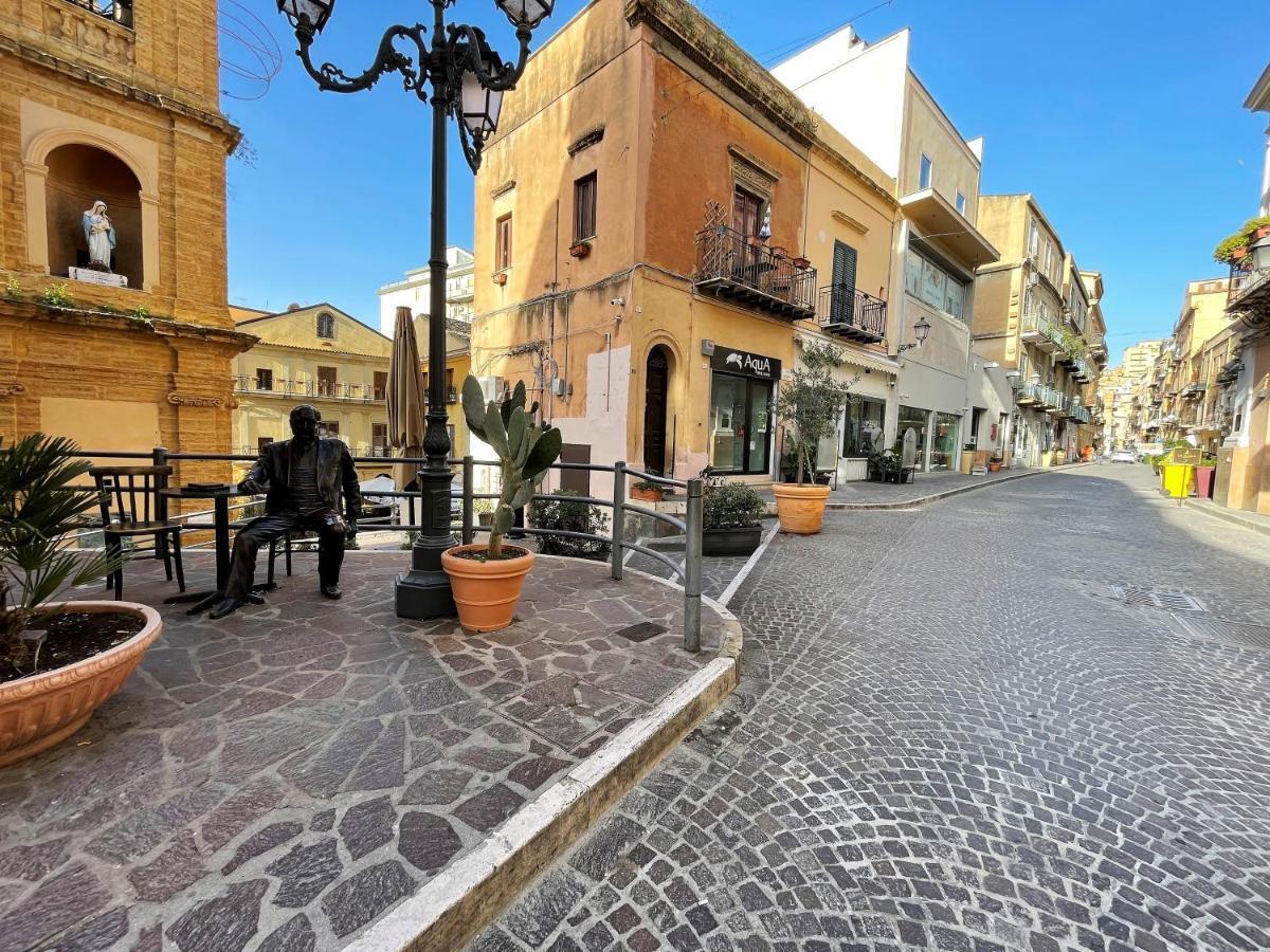 2 Apartments - Akragas Home 1 & 2 On Via Atenea City Center With View Agrigento Bagian luar foto