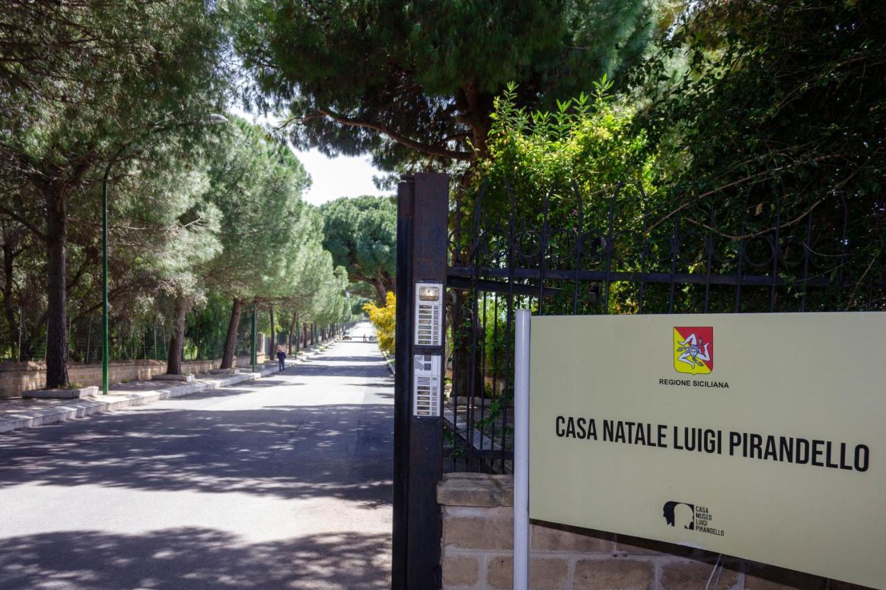 2 Apartments - Akragas Home 1 & 2 On Via Atenea City Center With View Agrigento Bagian luar foto