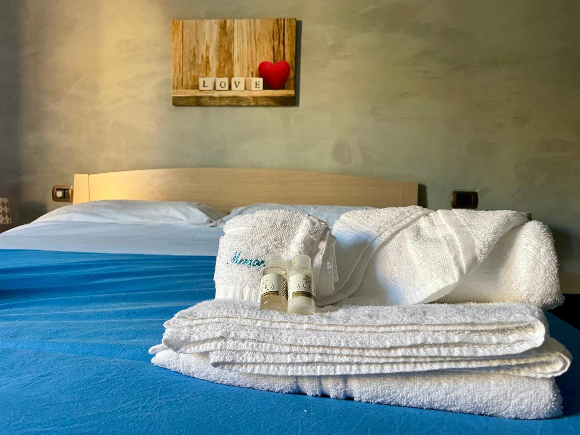 2 Apartments - Akragas Home 1 & 2 On Via Atenea City Center With View Agrigento Bagian luar foto